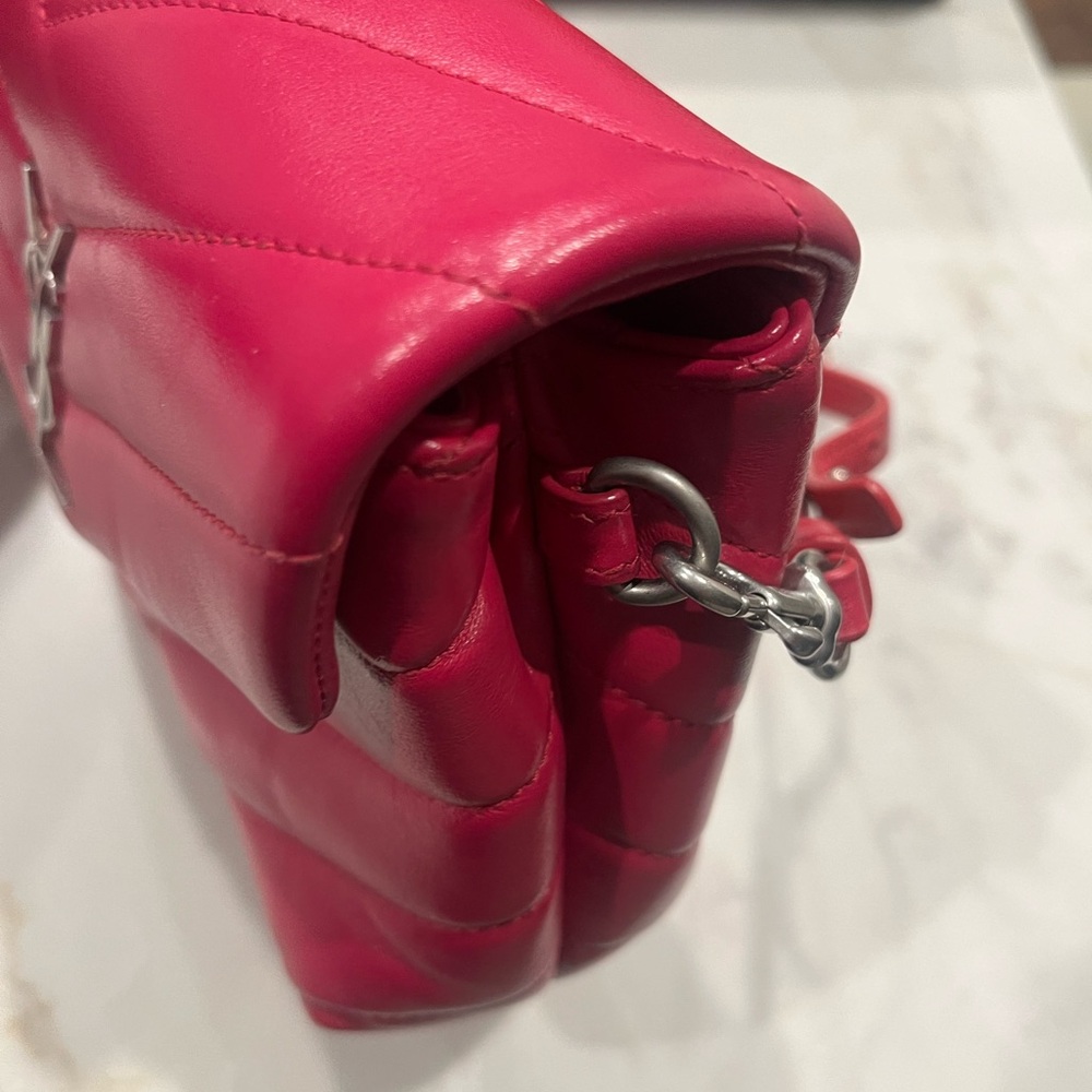 Like New Saint Laurent YSL Toy Loulou Matelasse Bag in Bright Pink - Picture 10 of 11